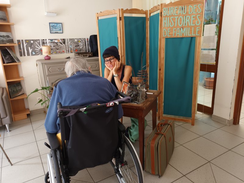 Le bureau des histoires de familles